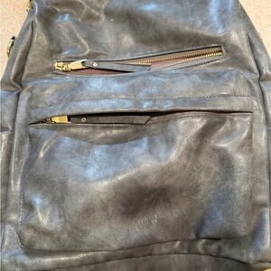 Stylish Gray Leather Bag